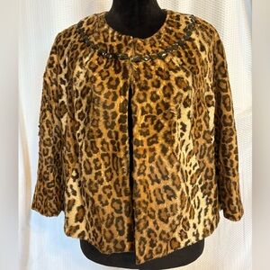 Victor Alfaro faux fur leopard print 3/4 sleeve cropped jacket size 8